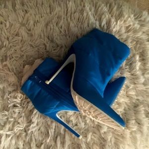 New NEVER worn Booties